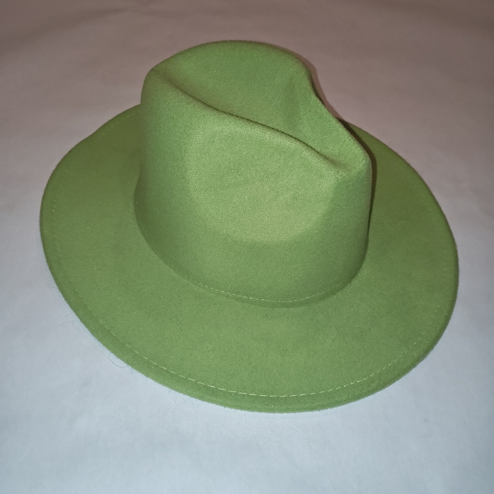 LIME GREEN FELT HAT